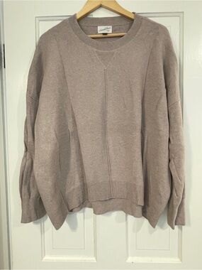 Universal Thread Taupe Crewneck Sweater